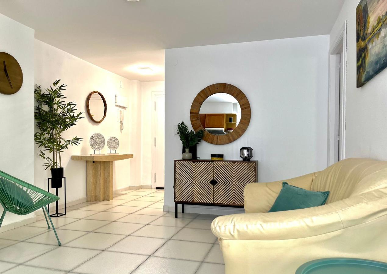 Modern Apartment On The Beach With Pool كاليبي المظهر الخارجي الصورة
